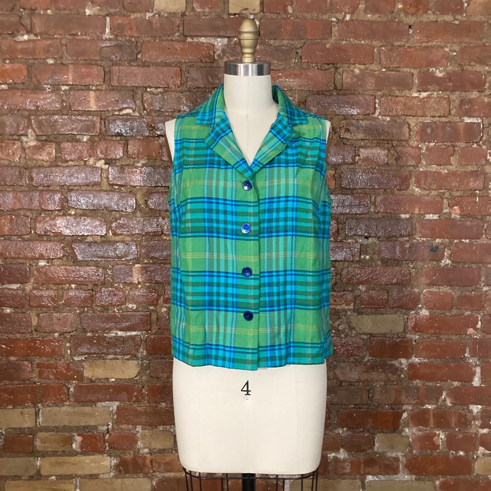 Vintage 70s/80s sleeveless blouse